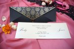 Invitatii nunta plic negru cu auriu 26.5 x 9 cm