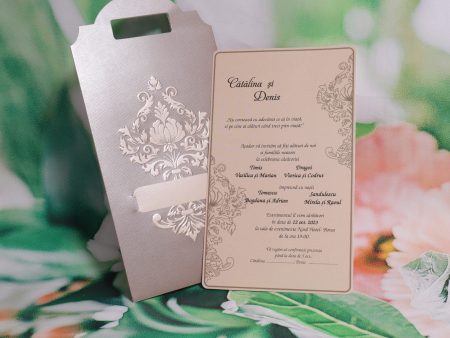 Invitatii nunta carton lucios plic relief fara plic clasic 11 x 19 cm