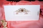 Invitatii nunta decupaj cu model auriu 23 x 10.5 cm