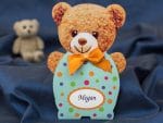 Invitatii botez care ilustreaza un urs 10 cm x 16.5 cm