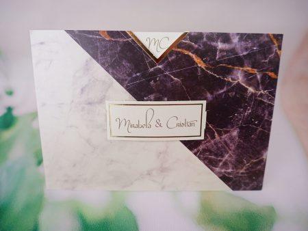 Invitatii nunta carton mat cu striatii eticheta personalizata 23 x 16 cm