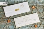 Invitatii nunta albe cu margini rotunjite aurii si sigiliu 24 x 10 cm 1 Invitatii nunta albe cu margini rotunjite aurii si sigiliu 24 x 10 cm