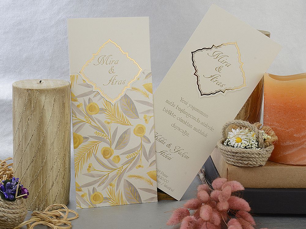 Invitatii nunta carton sidefat cu model frunze fara plic 22 x 10 cm Invitatii nunta carton sidefat cu model frunze fara plic 22 x 10 cm