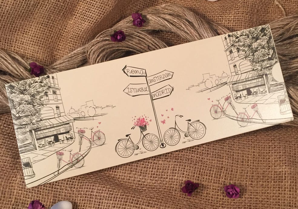 Invitatii nunta desen cu biciclete si cladiri 26.4 x 10 cm Invitatii nunta desen cu biciclete si cladiri 26.4 x 10 cm