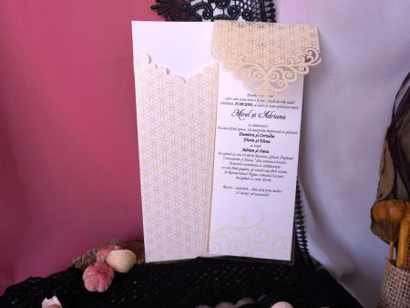 Invitatii nunta model decorat cu sclipici 24 x 9.8 cm
