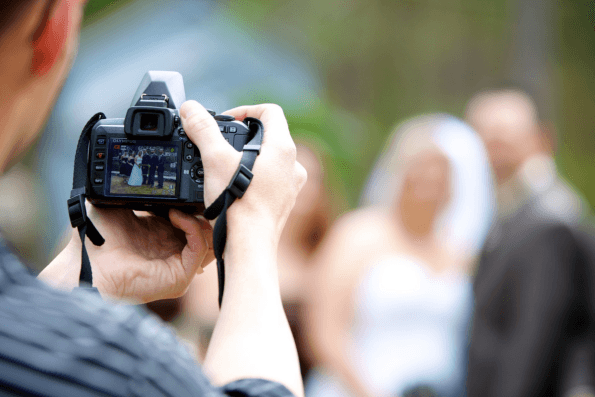 Cum trimiti invitatiile de nunta online? 6 pasi simpli Cum sa alegi un fotograf pentru nunta ta?