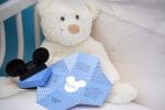 Invitatii botez bleu model cu buline albe 7.3 cm x 7.3 cm 1 Invitatii botez bleu model cu buline albe 7.3 cm x 7.3 cm