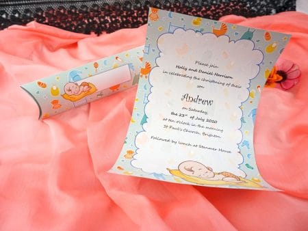 Invitatii botez tip papirus din carton lucios 17 x 27 cm
