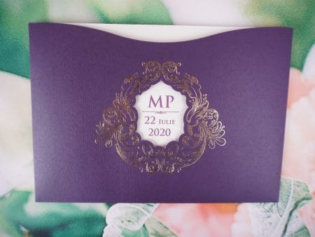 Invitatii nunta carton mat auriu si plic tip buzunar 19.6 x 13.8 cm