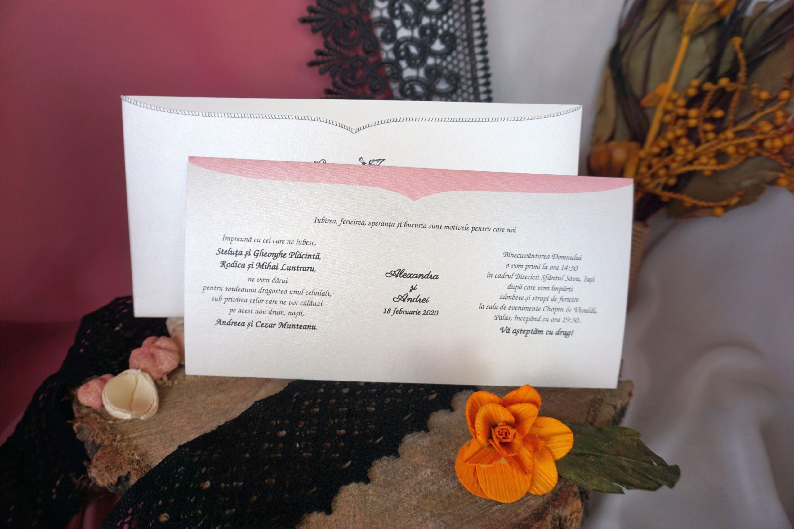 Invitatii nunta albe elegante 11 x 22 cm Invitatii nunta albe elegante 11 x 22 cm