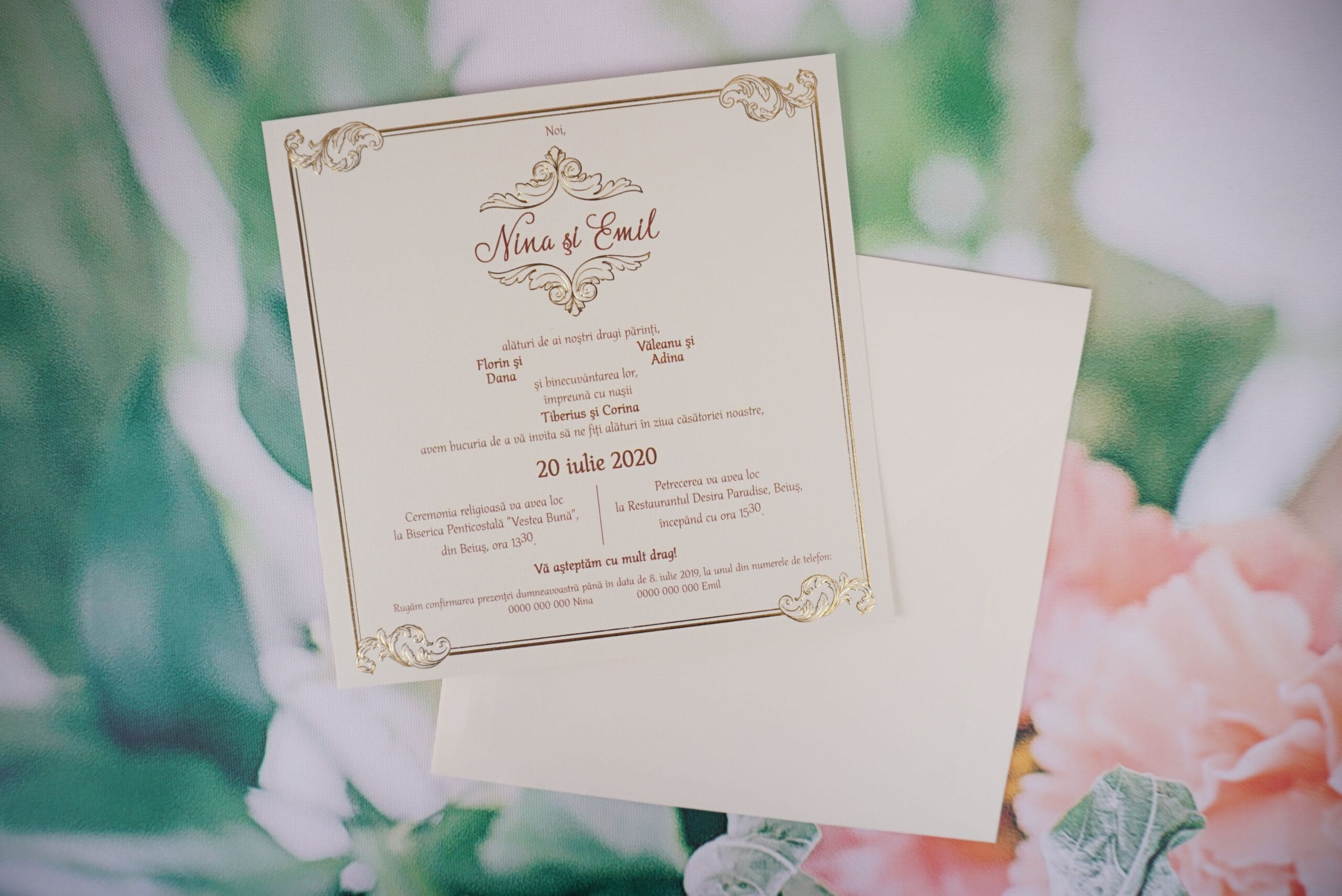Invitatii nunta crem cu chenar auriu elegant 17.8 x 17.8 cm Invitatii nunta crem cu chenar auriu elegant 17.8 x 17.8 cm