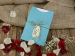 Invitatii nunta plic turcoaz si snur 19.8 x 14 cm