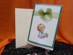 Invitatii botez panglica verde model bebelus 11.5 cm x 17.5 cm