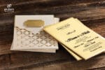 Invitatii nunta lux din carton auriu gros si plic crem