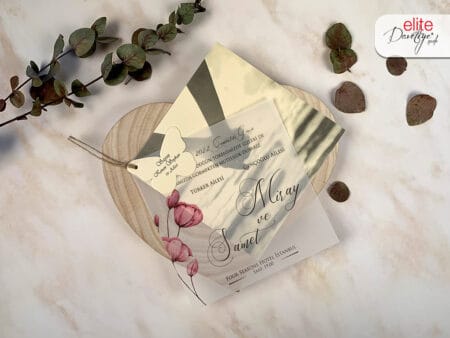 Invitatii nunta crem cu foaie de calc eleganta