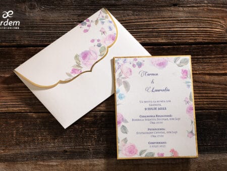 Invitatii nunta de lux cu trandafiri roz si chenar auriu