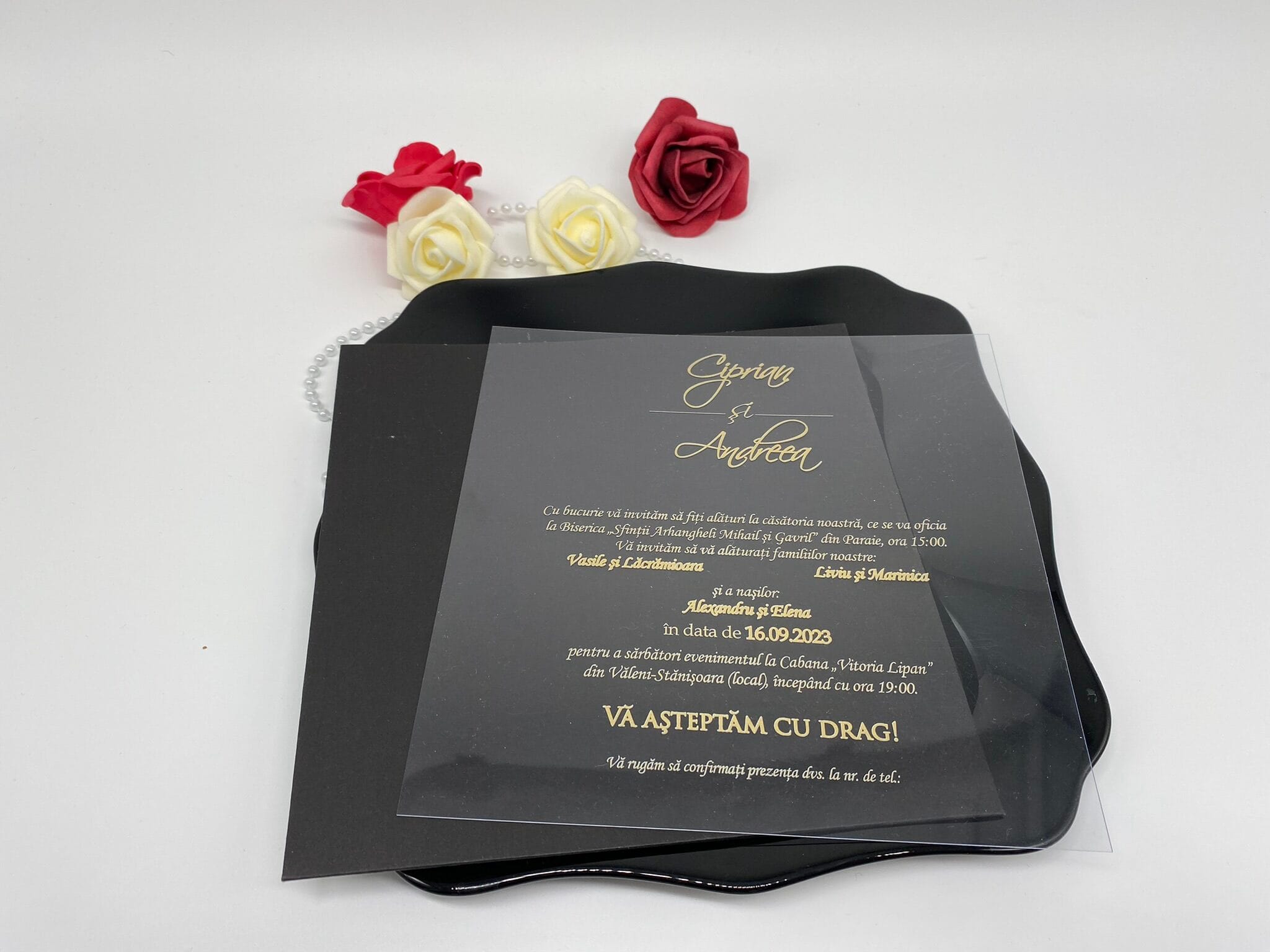 Invitatii nunta plexiglass cu personalizare uv si plic inclus negru Invitatii nunta plexiglass cu personalizare uv si plic inclus negru