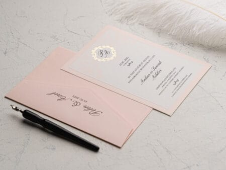 Invitatii nunta roz cu auriu personalizare inclusa