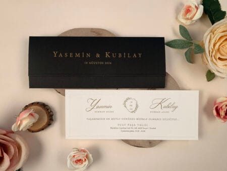 Invitatii nunta cu plic negru si invitatie crem dreptunghiulara
