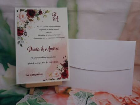 Invitatii nunta cu flori bujori visinii si roz