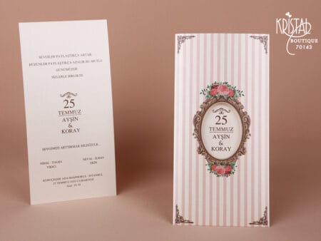 Invitatii nunta sidefate decupaj la mijloc si model floral