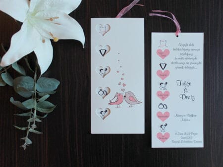 Invitatii nunta haioasa roz cu inimoare dreptunghiulara