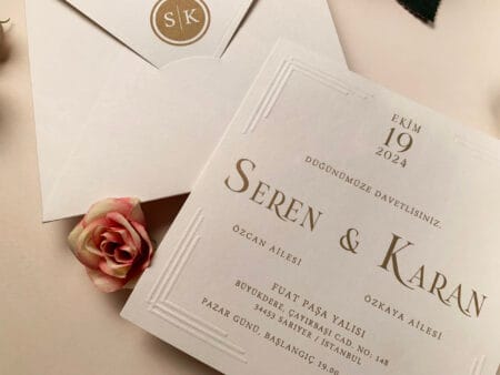 Invitatii nunta embosata nuanta crem