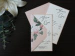 Invitatii nunta somon cu flori personalizare inclusa in pret