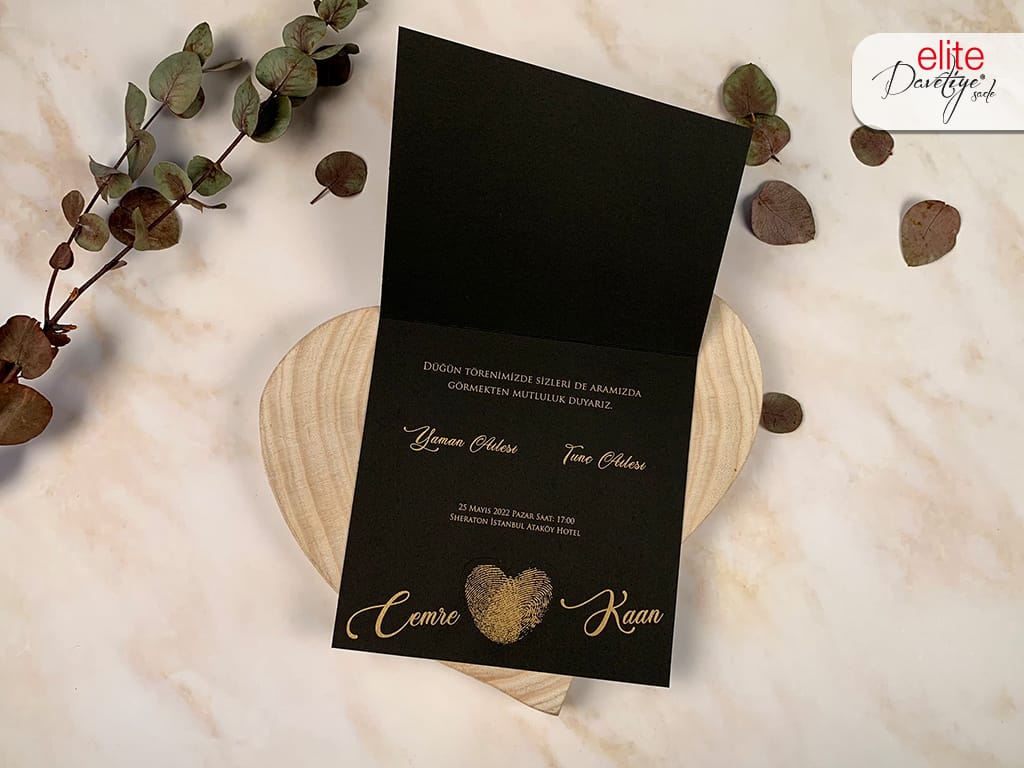 Invitatii nunta neagra cu auriu eleganta Invitatii nunta neagra cu auriu eleganta