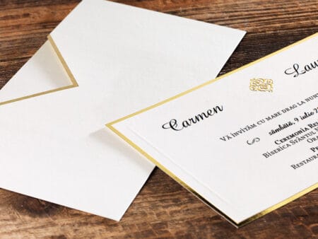 Invitatii nunta lux din carton gros crem cu margini aurii