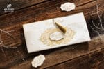 Invitatii nunta lux cu canaf auriu din carton gros crem
