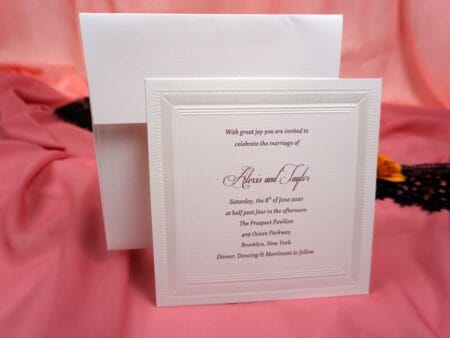 Invitatii nunta patrata eleganta cu chenar embosat