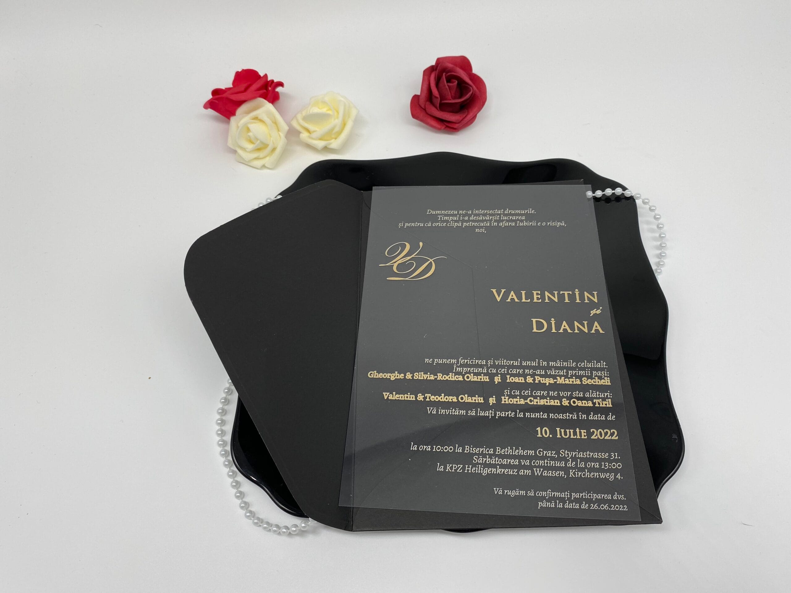 Invitatii nunta plexiglas cu plic din carton gros negru Invitatii nunta plexiglas cu plic din carton gros negru