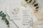 Invitatie nunta alb din carton 10×7