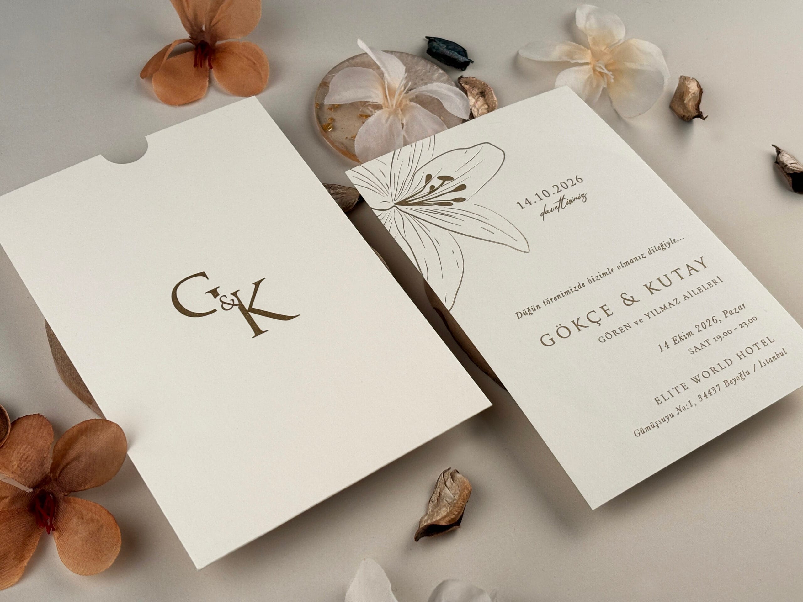 6917e330 Invitatie nunta cu crini 13310-elite