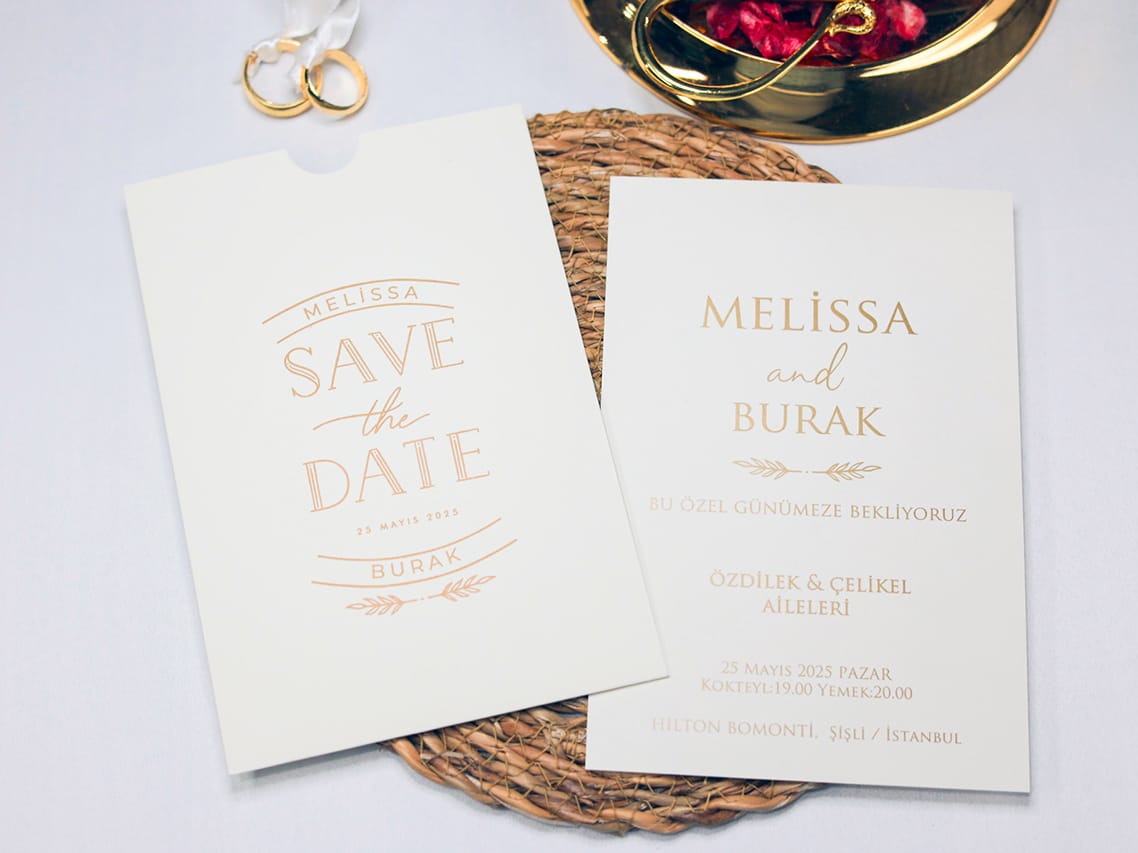 0737a7a9 Invitatie nunta crem plic inclus 2467