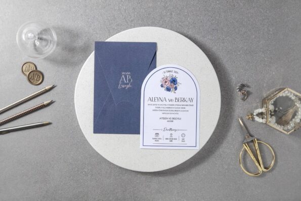 Nunta in Aprilie Avantaje, Dezavantaje si Sfaturi de Organizare Invitatie nunta albastra carton 7110